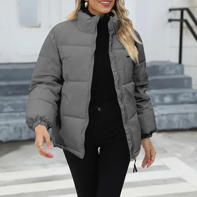 Wärmende damen-winterjacke mit reißverschluss
