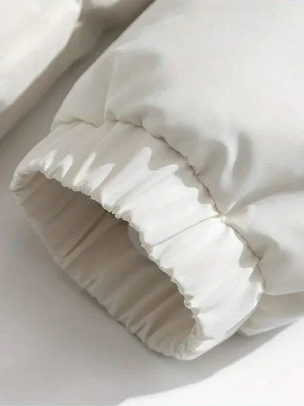 Warme damen-winterjacke mit reißverschluss – wetterfester allrounder