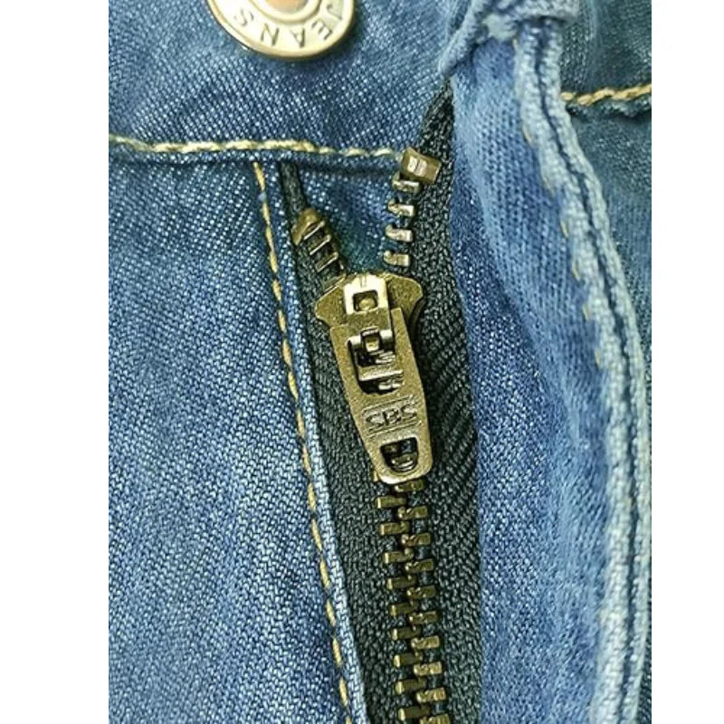Hochgeschnittene, weite jeans mit lockerem bein – damen