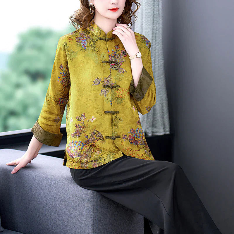 Klassischer seidenmantel moriah mit knöpfen – damen