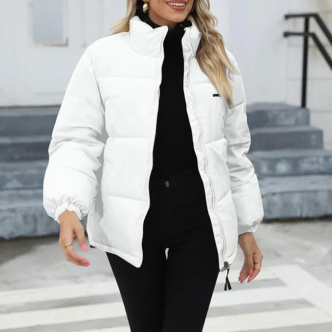 Wärmende damen-winterjacke mit reißverschluss