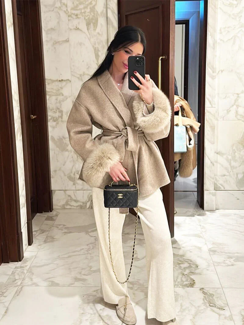 Damen mantel mit kunstfellbesatz – eleganter winter-kurzmantel