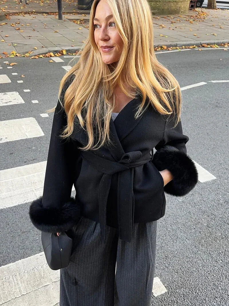 Damen mantel mit kunstfellbesatz – eleganter winter-kurzmantel