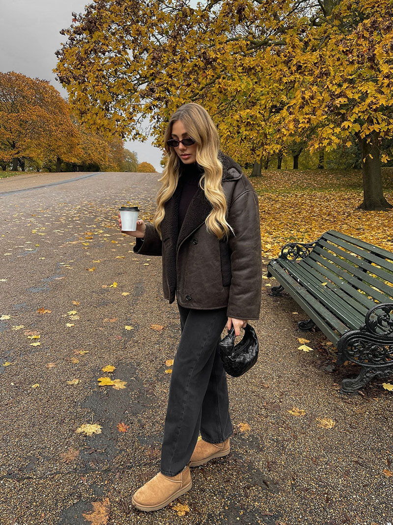 Kiara stylische jacke mit kunstleder- und fleece-details – damen