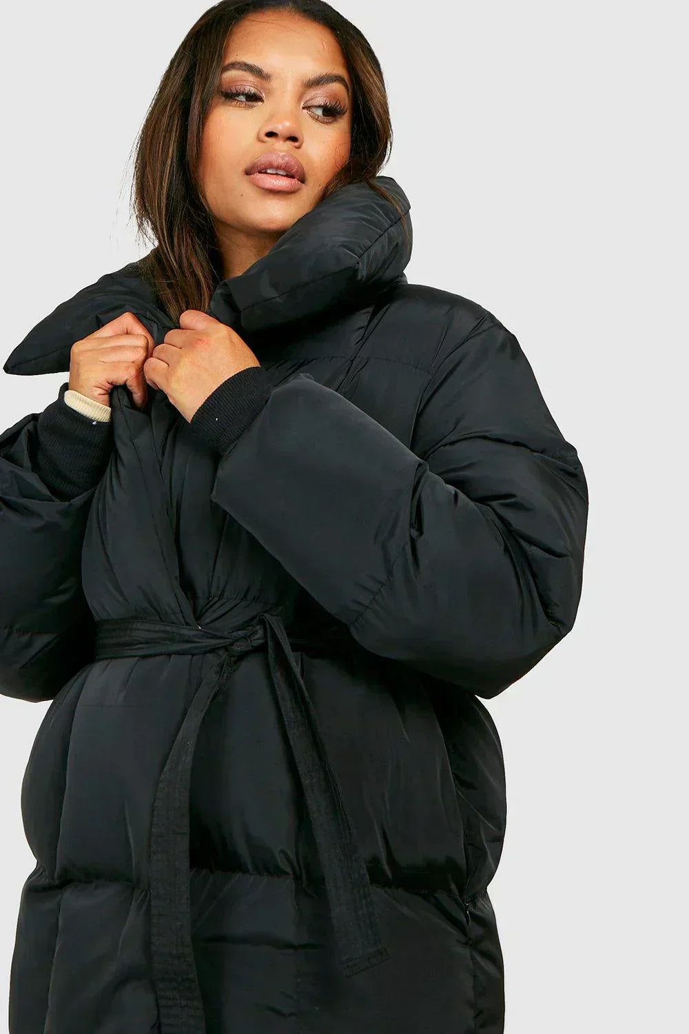 Mode | kurze damenjacke mit stehkragen und taillierter taille